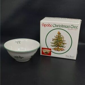 Vintage Spode Christmas Tree Nut Bowl‎ W/ Box 5.5" Made in England S3324